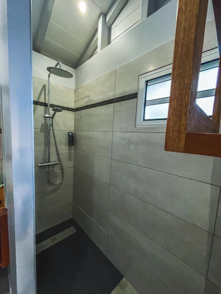 Caraibes Cottage Grenat Piscine Privee 900M De Grande Anse Deshaies Exterior foto